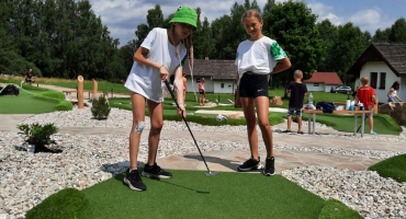 Foto k Adventure Golf otevřen!