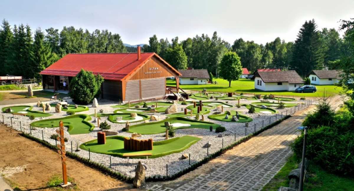 Foto k Adventure Golf otevřen!